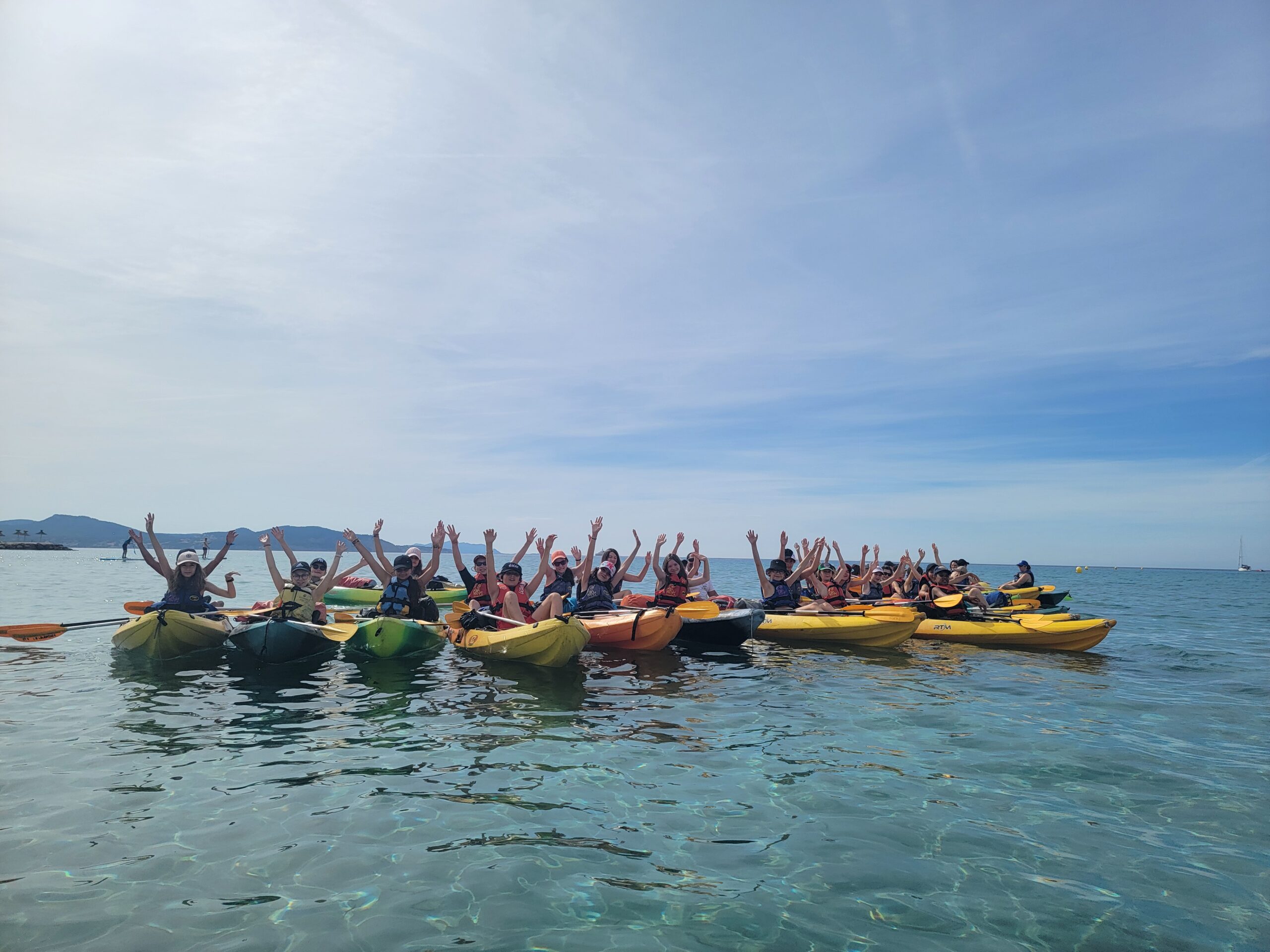 Cassis kayak Marseille calanques aventure excursions guide En-Vau Port-Miou Port-Pin presqu'île paddle La Ciotat parc national activité nautique outdoor vacances holidays discover sea kayaking beautiful national park sun fun soleil provence bouches du rhônes